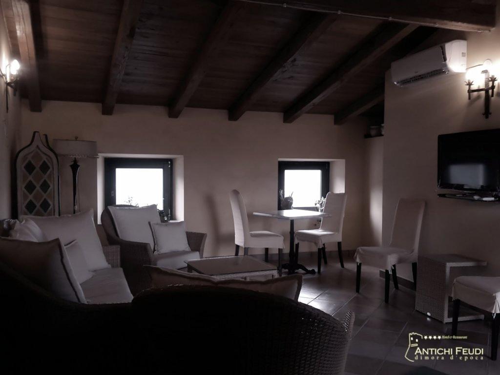 Antichi Feudi Dimora D'Epoca Hotel Teggiano Екстериор снимка