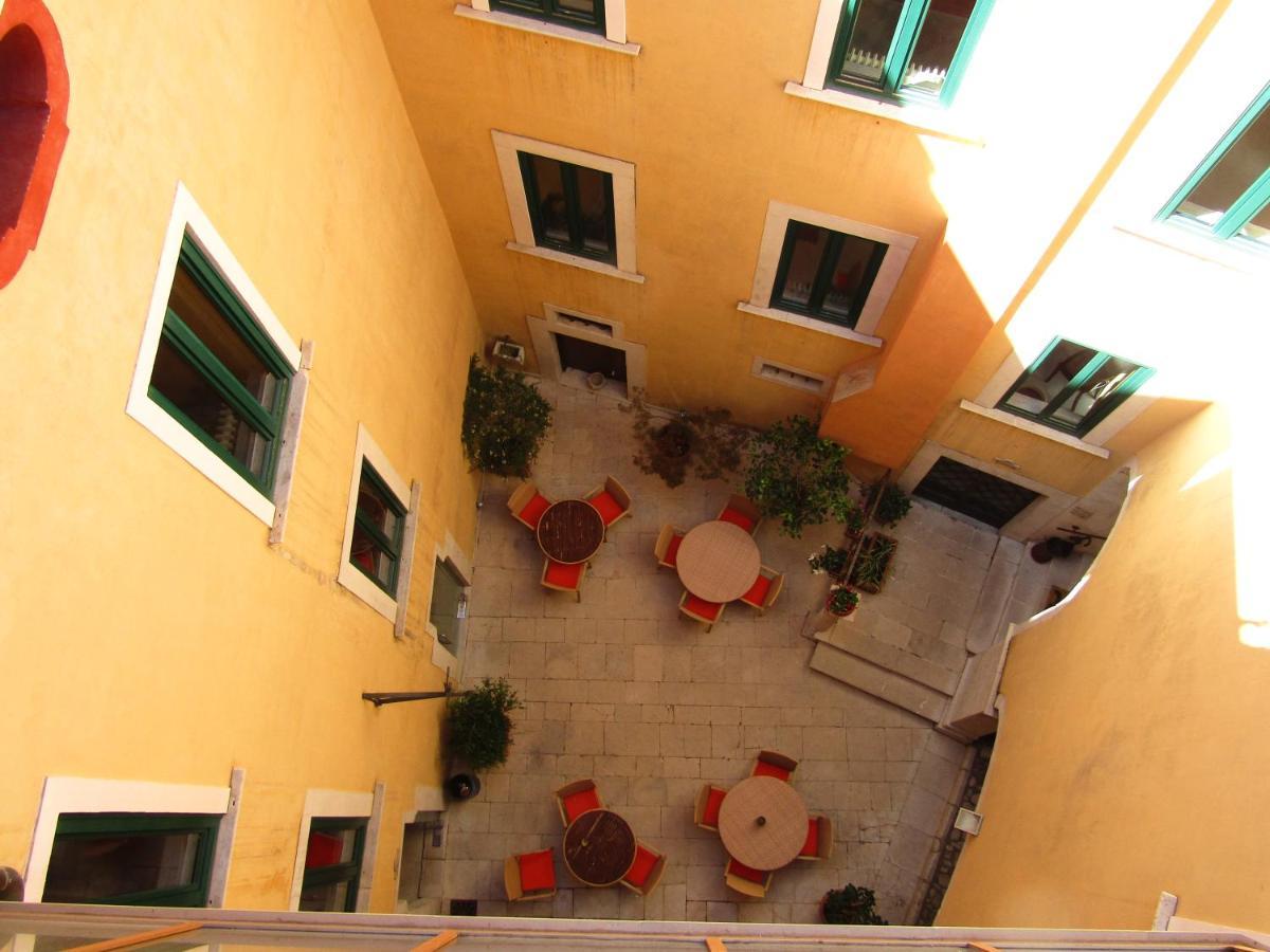 Antichi Feudi Dimora D'Epoca Hotel Teggiano Екстериор снимка