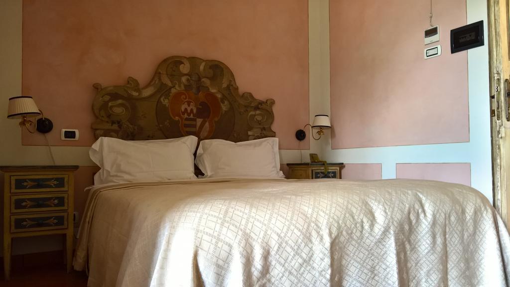 Antichi Feudi Dimora D'Epoca Hotel Teggiano Екстериор снимка